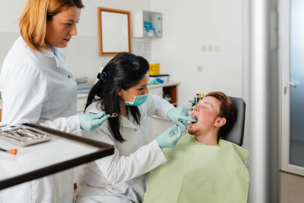 Best Emergency Dental Care for Broken or Chipped Teeth in Wakeeney, KS